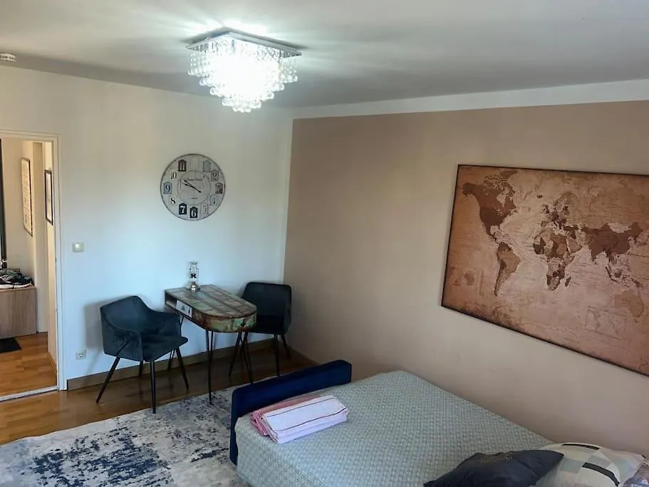Beautiful 2-Bedroom Apartment In Munich Center 0*,  Germany