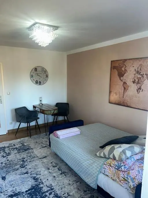 Beautiful 2-Bedroom Apartment In Munich Center